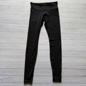 Black Lululemon leggings